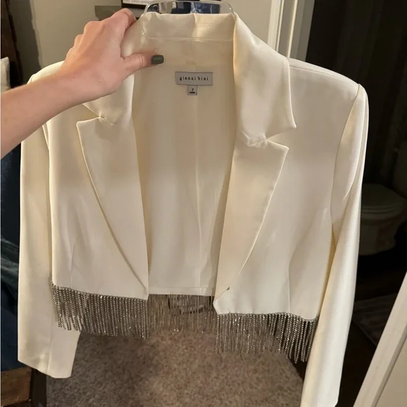 Gianni Bini White Blazer with Rhinestone Fringe & Free skirt - Picture 3 of 8
